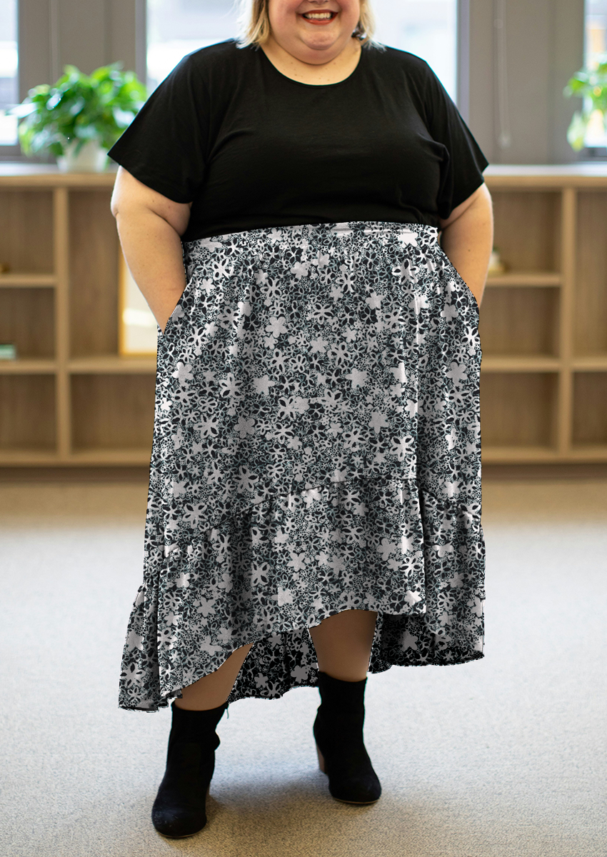0048B- Black and White Ditsy Lace Floral