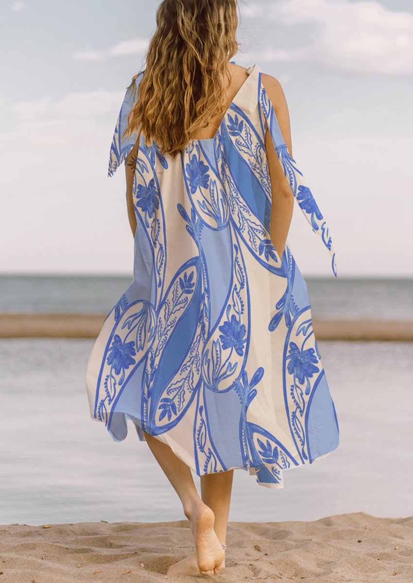 0871C- Blue and White Wavy Resort Paisley