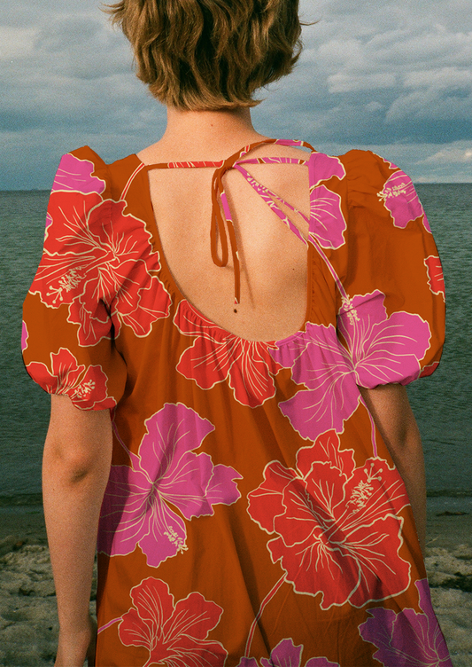0879A- Brown Pink and Red Hibiscus